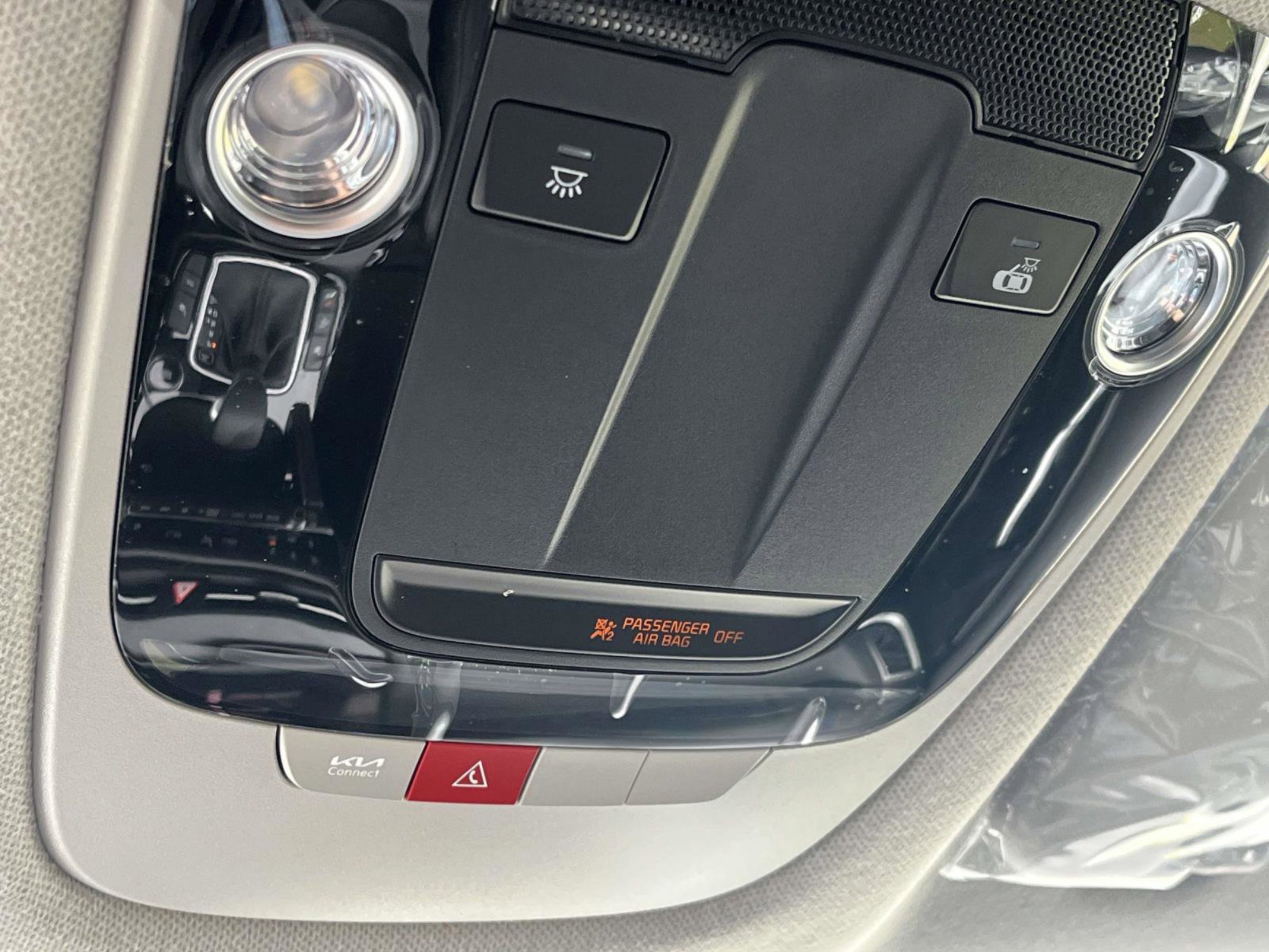 New 2026 Snow White Pearl Kia EX image 32