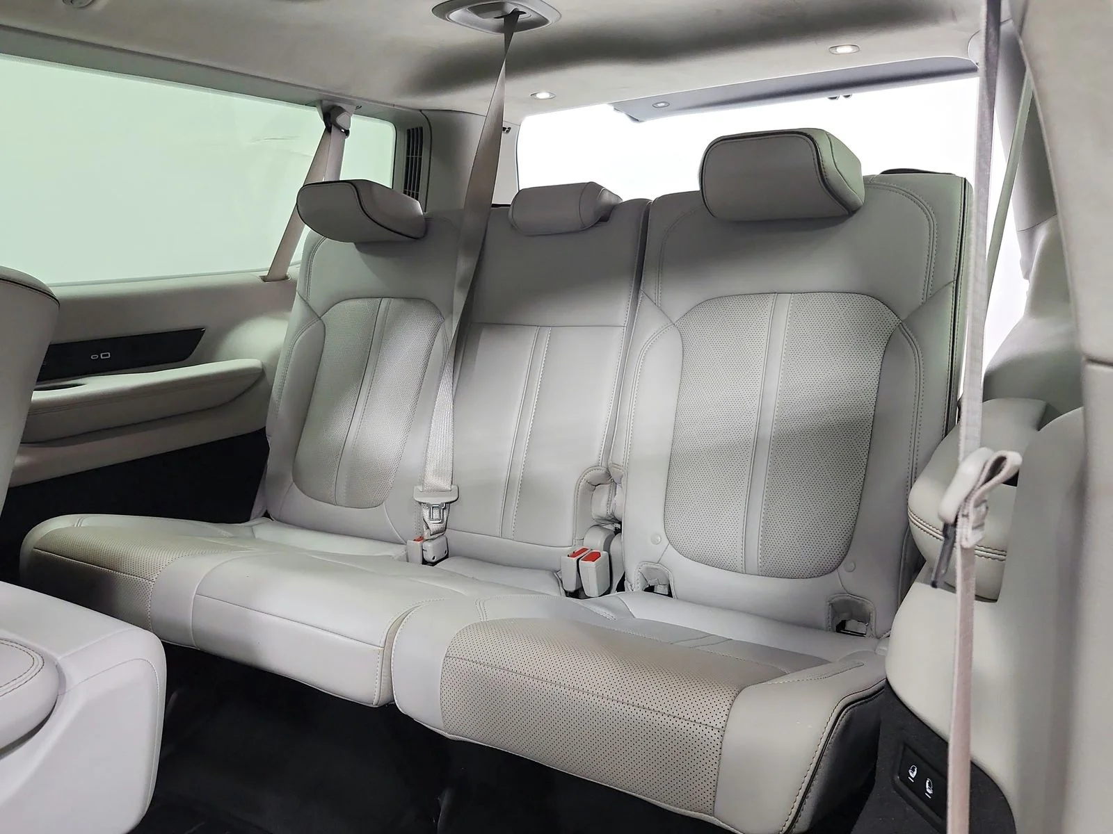 Used 2023 Black Jeep Series II image 35