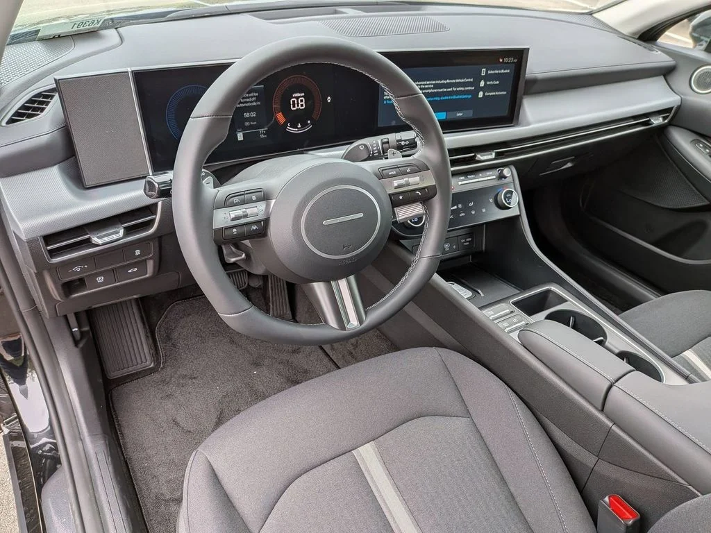 New 2026 Black Hyundai SEL Sport image 10