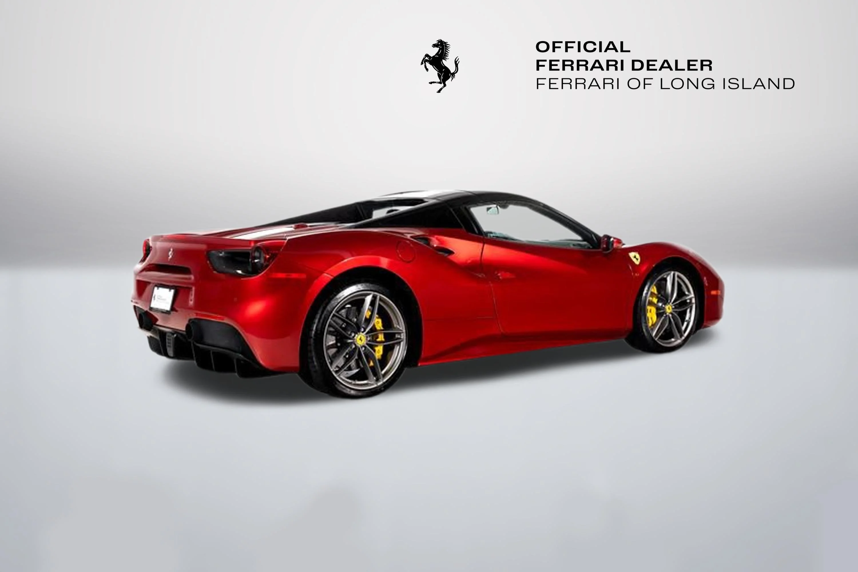 Certified Used 2018 Rosso Fiorano Ferrari  image 2