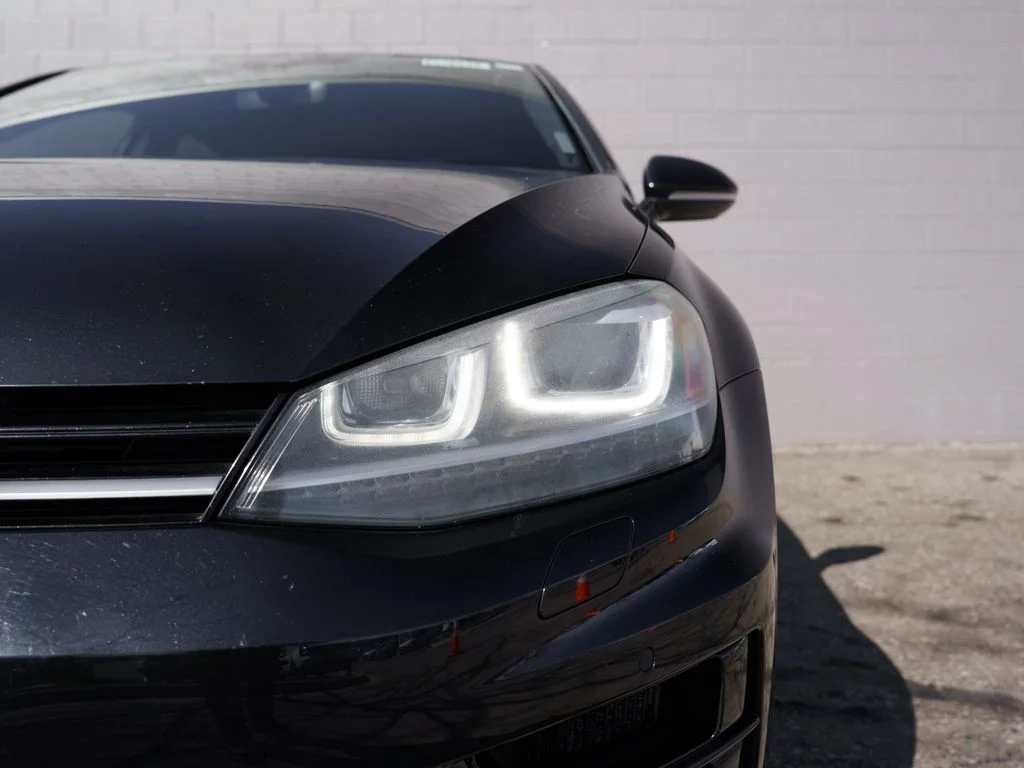 Used 2017  Volkswagen Base image 11