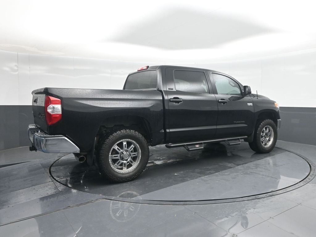 Used 2017 Black Toyota SR5 image 15