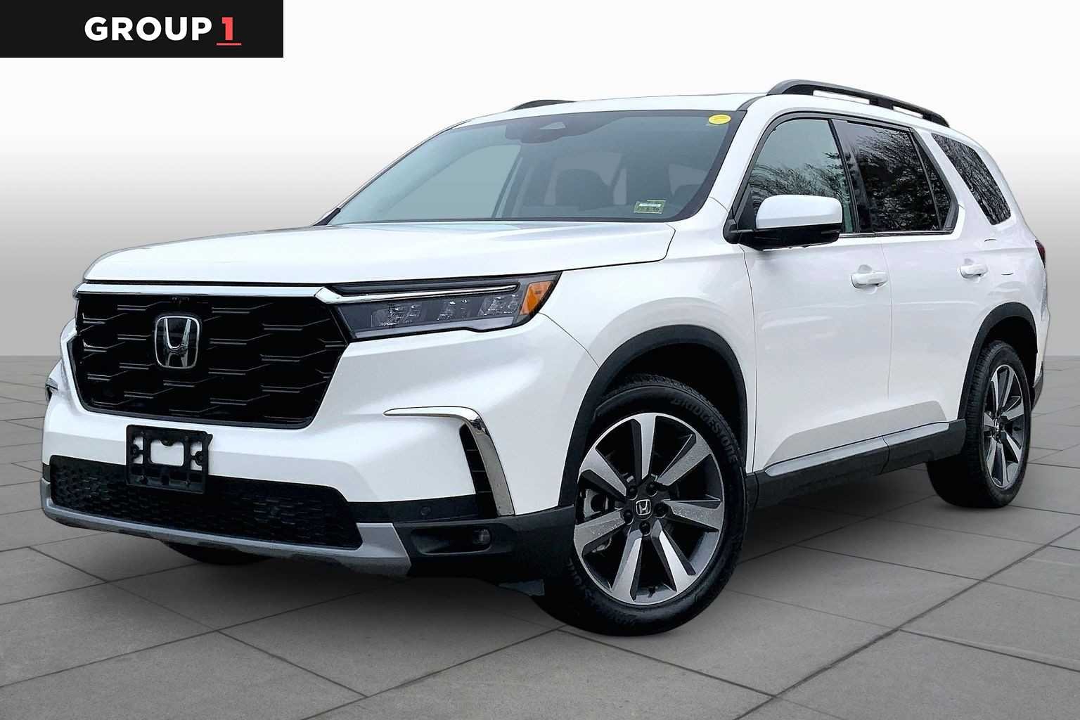 2023 Honda Pilot Elite AWD's photo