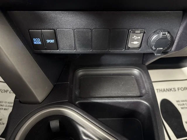 Used 2017 Silver Sky Metallic Toyota XLE image 16