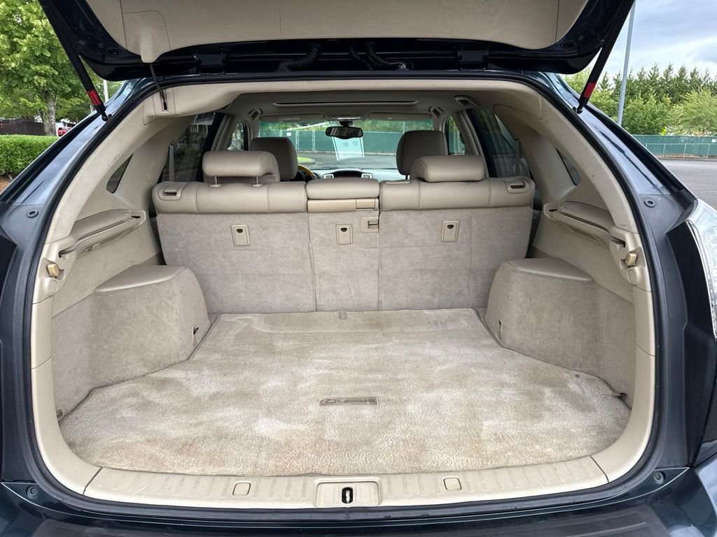 Used 2004 Black Forest Pearl Lexus 330 image 17