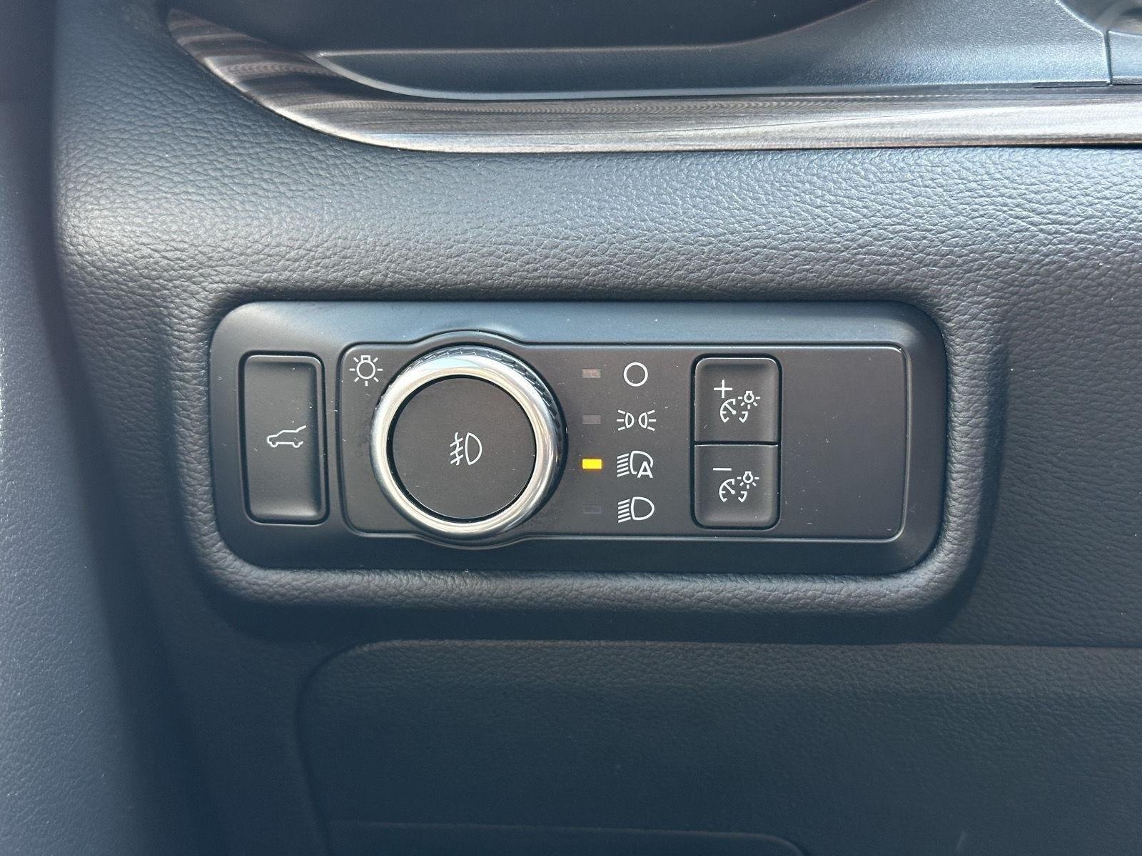 2023 Ford Explorer Limited - Photo 26