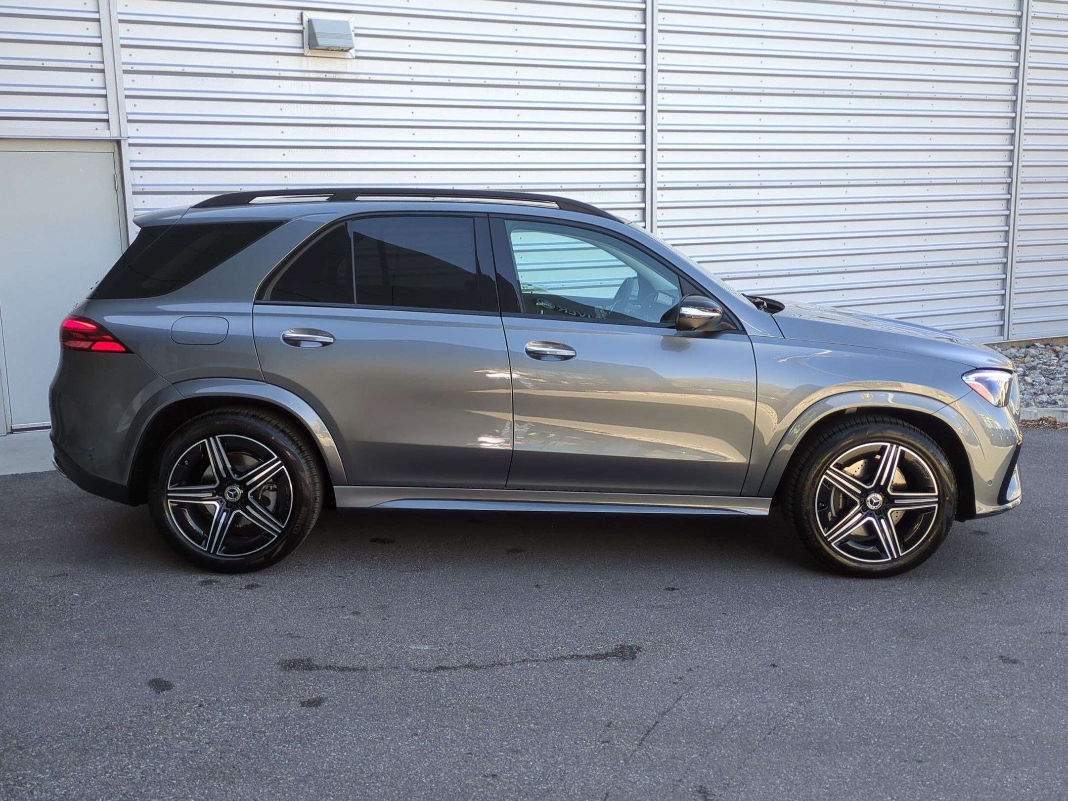 New 2026 Selenite Grey Metallic Mercedes-Benz GLE 450 image 20