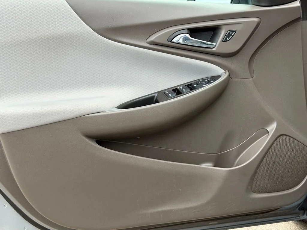 Used 2023 Gray Chevrolet LS image 22