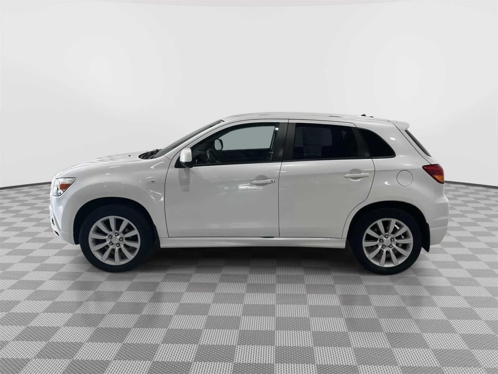 Used 2011 Mitsubishi Outlander Sport SE with VIN JA4AR4AU1BZ016669 for sale in Alexandria, Minnesota