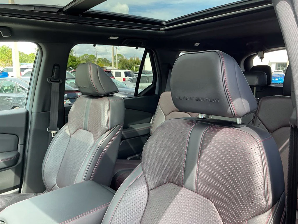 Used 2025  Honda Black Edition image 31