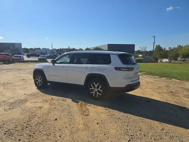 Used 2023 White Jeep Limited image 6