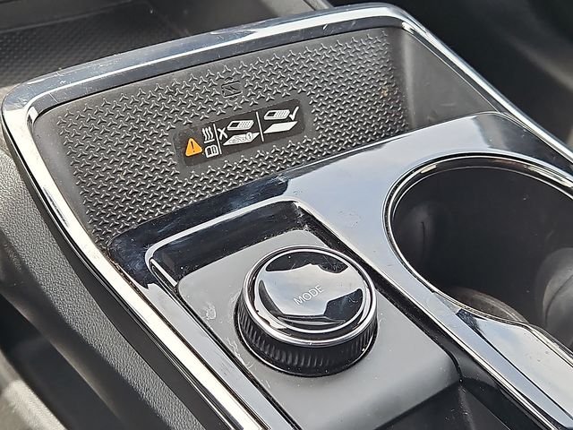 Used 2025 Gray Chevrolet RS image 17