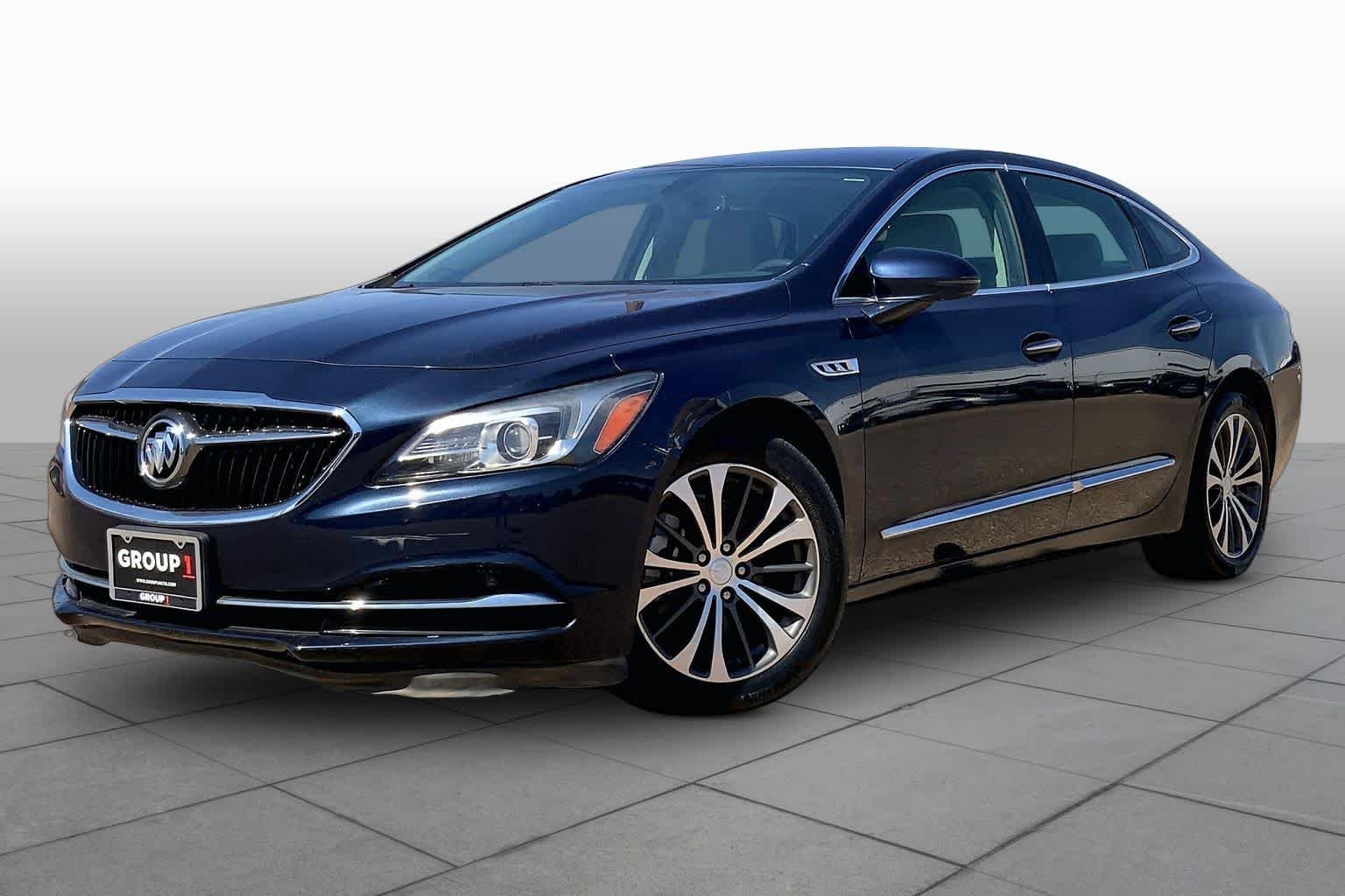 2017 Buick LaCrosse Essence's photo
