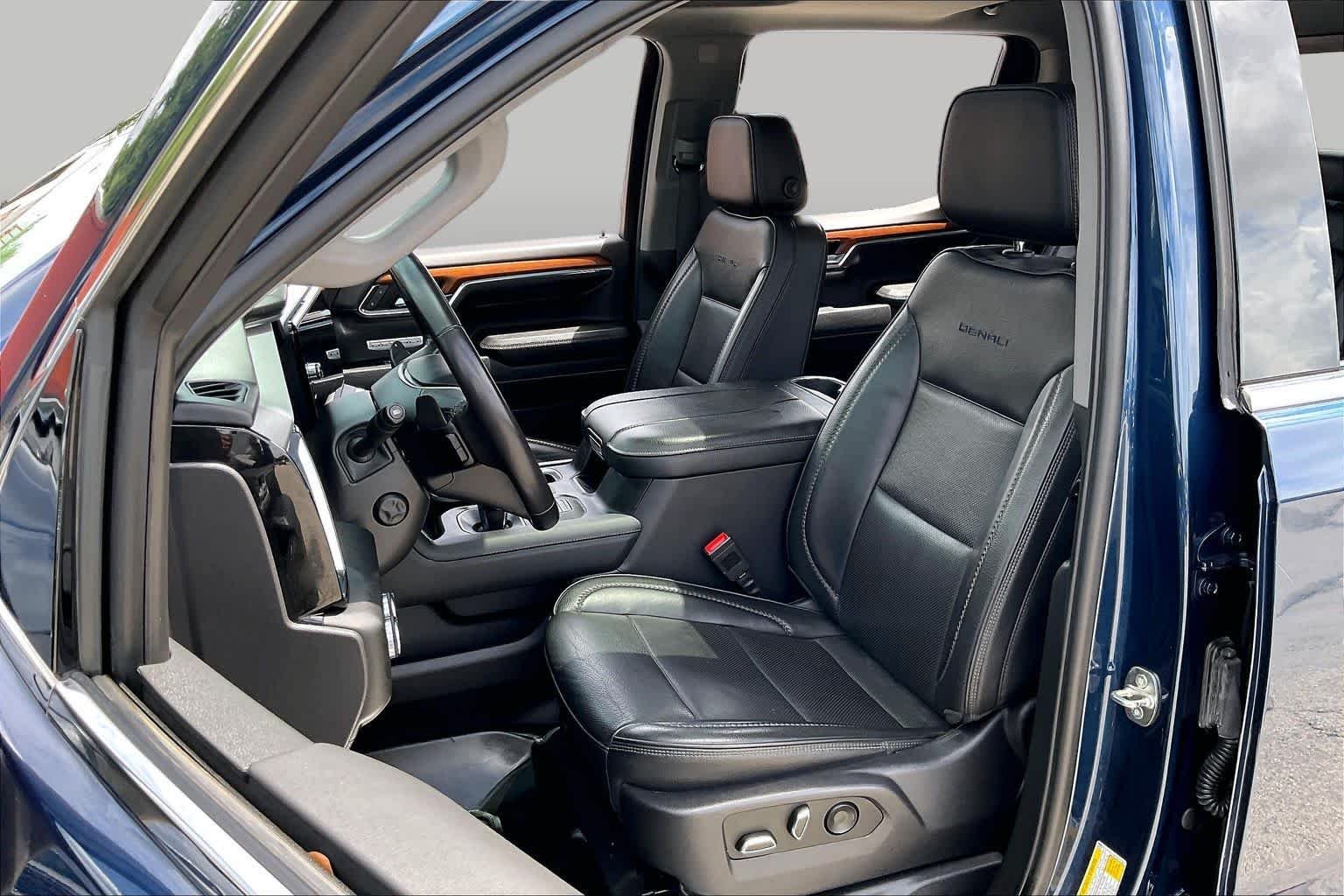 Used 2023 Pacific Blue Metallic GMC Denali image 8