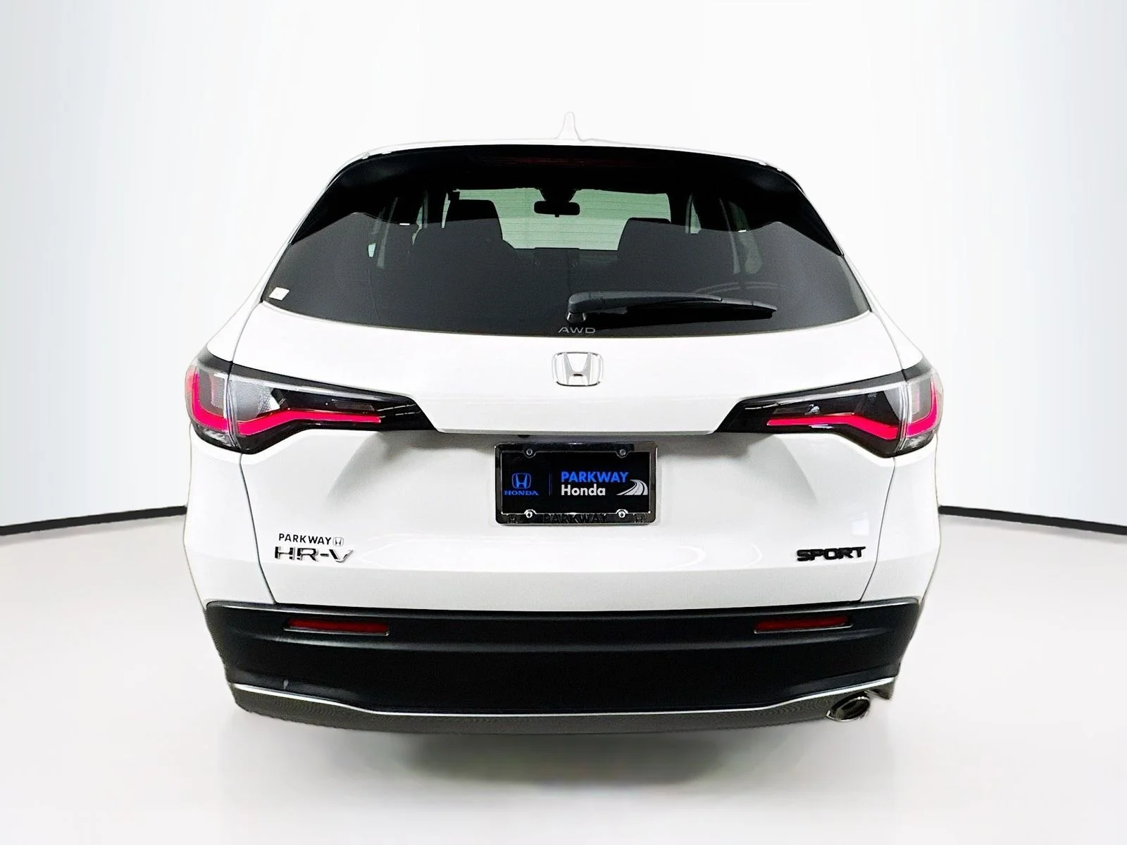Used 2024  Honda Sport image 6