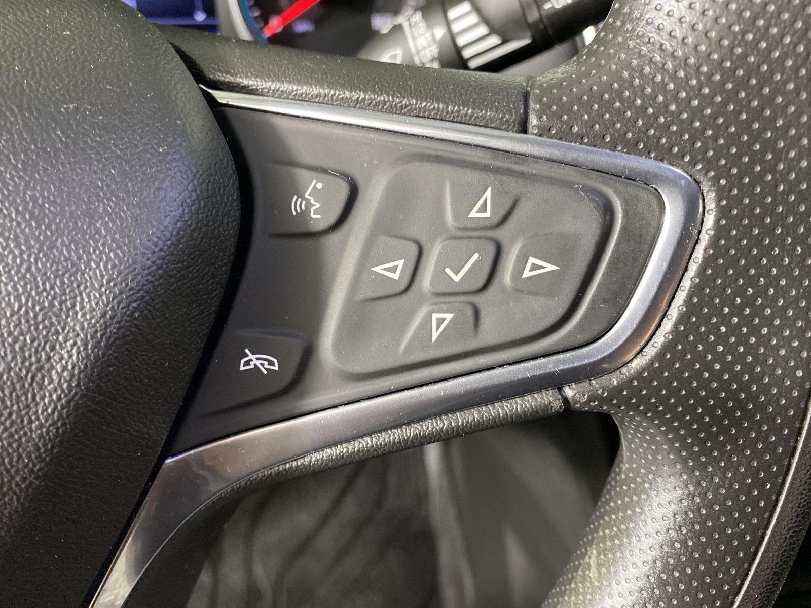 Used 2020 Nightfall Gray Metallic Chevrolet LT image 15