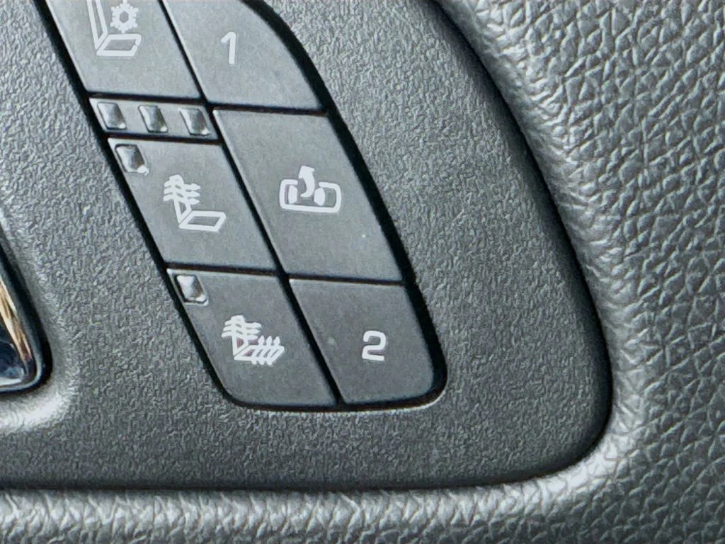 Used 2013 Black GMC Denali image 23