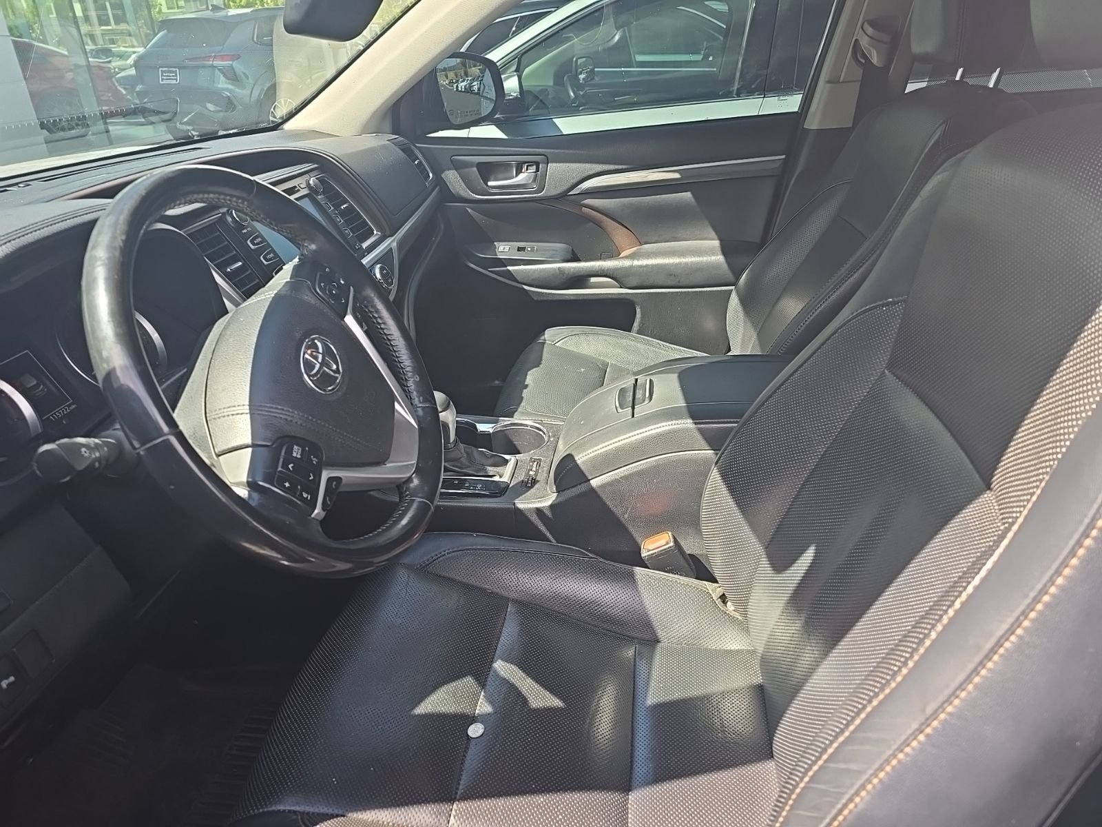 Used 2017 Silver Toyota Limited image 4