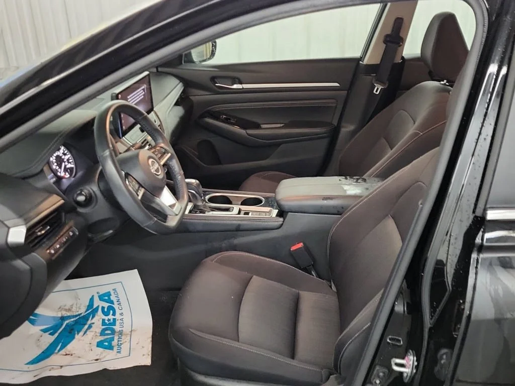 Used 2023 Black Nissan 2.5 SV image 7