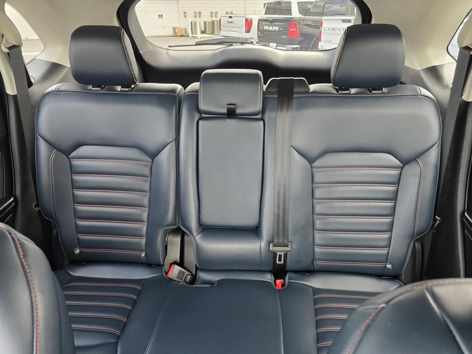 Used 2022 Red Ford SEL image 17