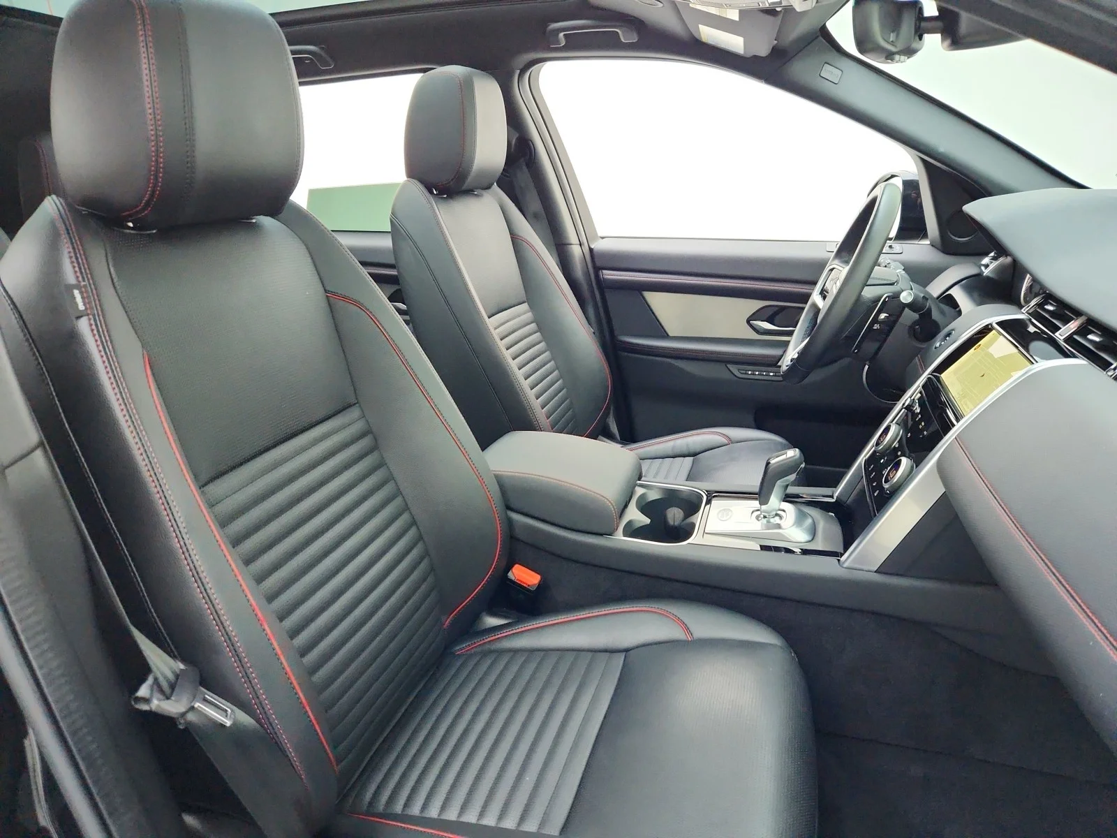 2023 Land Rover Discovery Sport SE - Photo 29