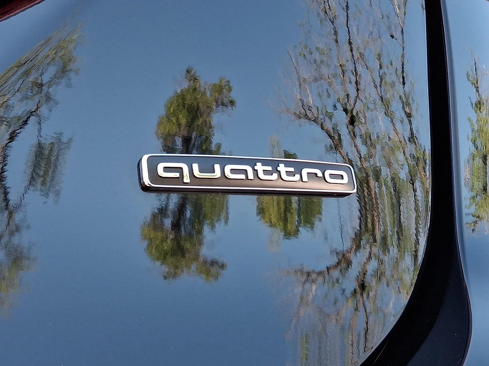 Used 2025 Mythos Black Metallic   0E0e Audi Premium Plus image 30