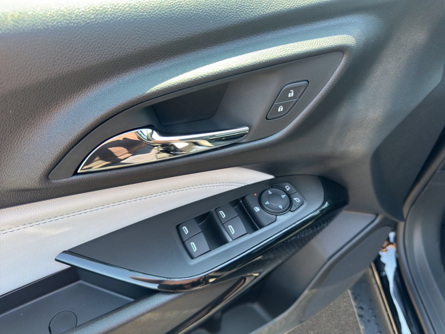 New 2026 Mosaic Black Metallic Chevrolet LT image 12