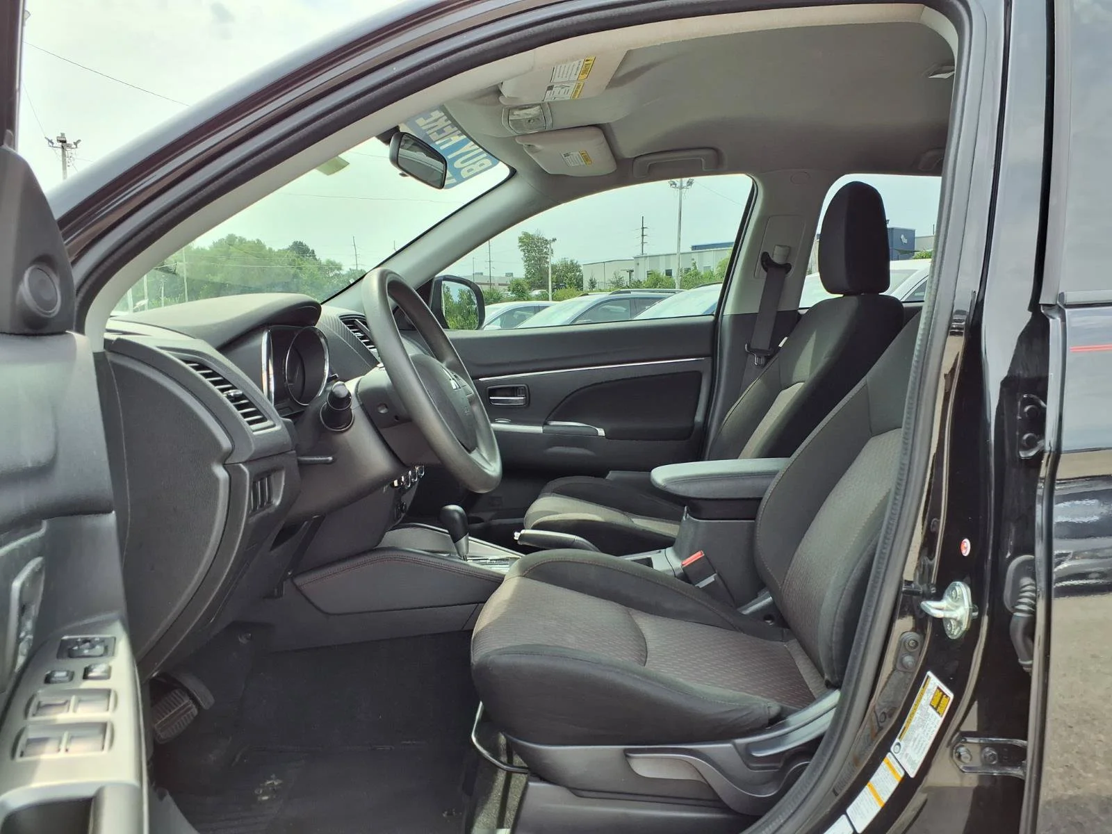 2018 Mitsubishi Outlander Sport ES - Photo 19