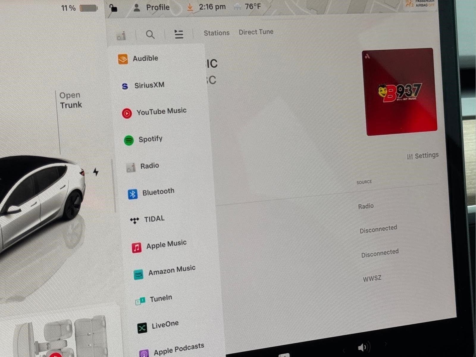 Used 2023  Tesla  image 24
