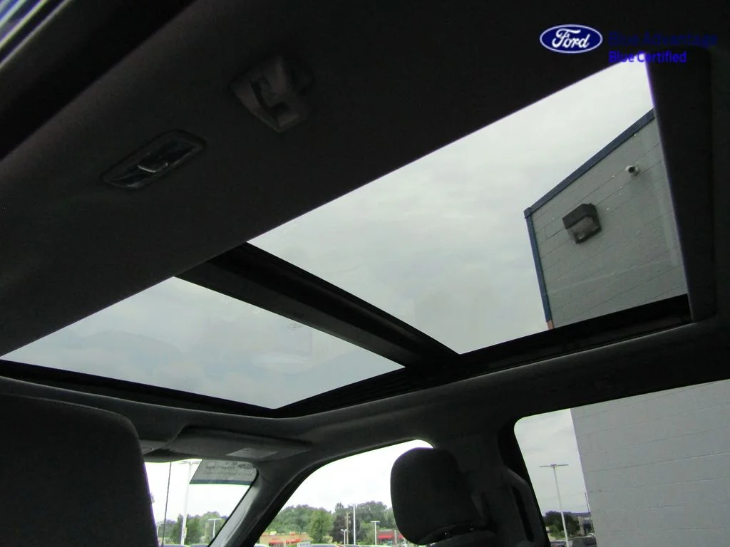 Certified Used 2023 Atlas Blue Metallic Ford XLT image 5