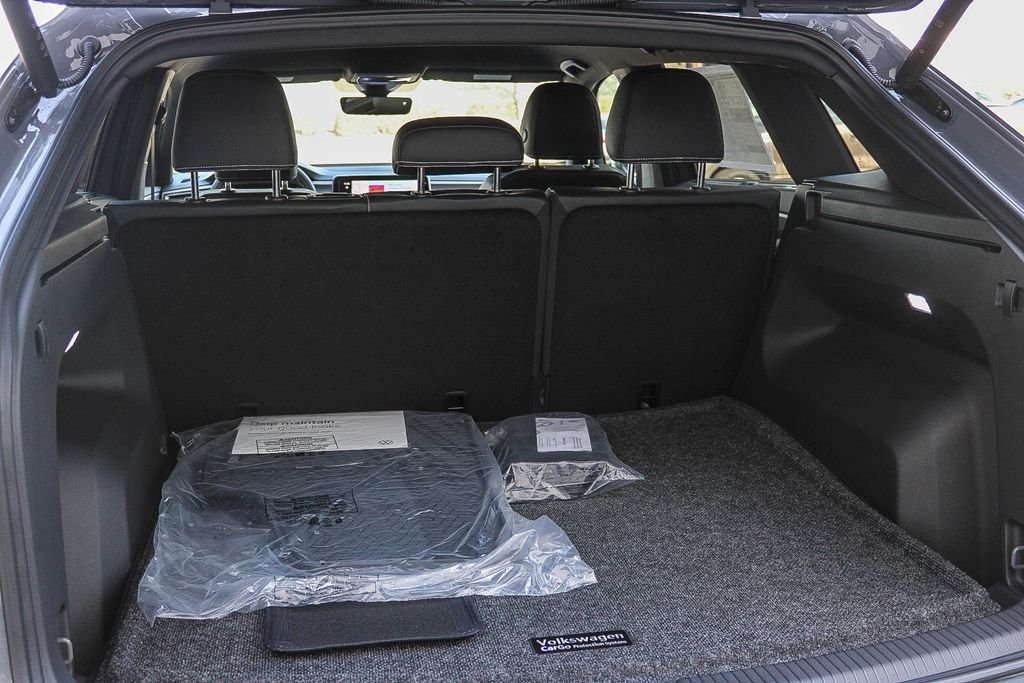 New 2026 Gray Volkswagen 2.0T SE w/Technology image 25