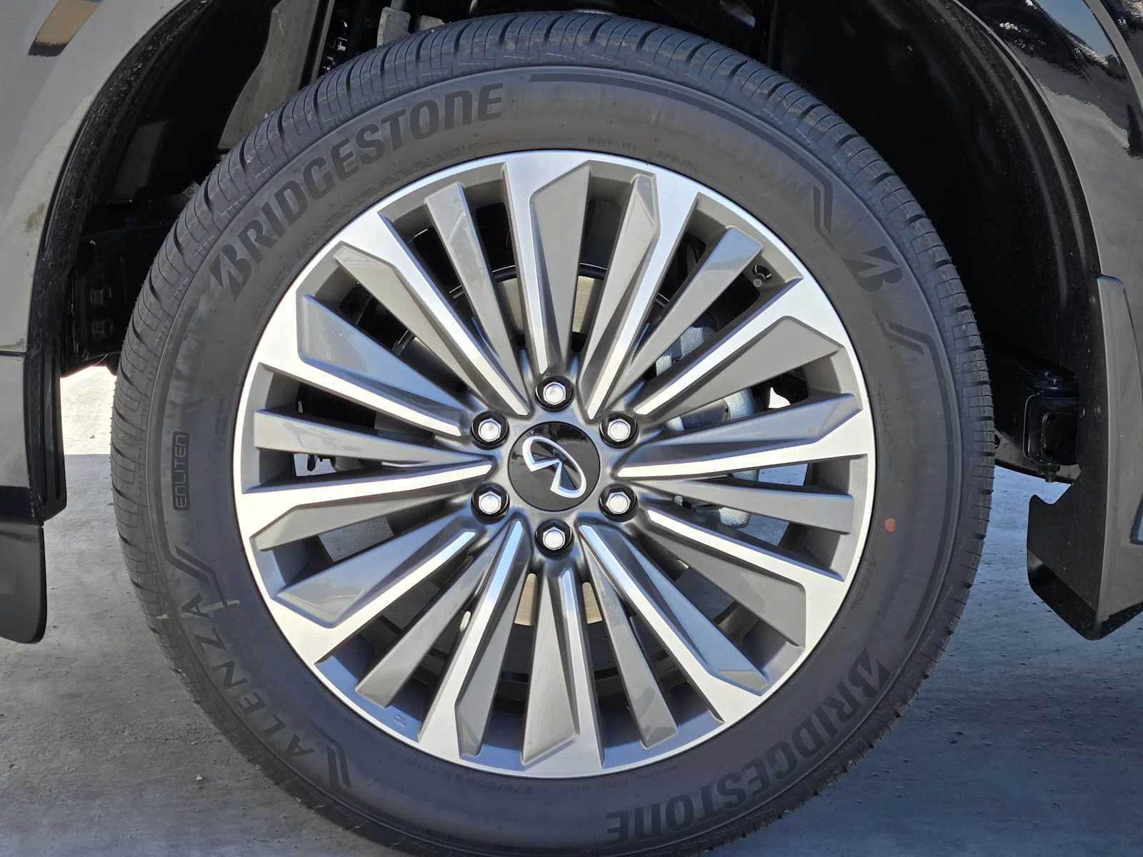 New 2026 BLACK OBSIDIAN INFINITI Luxe 2WD image 7