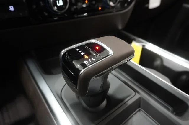 New 2026 Summit White GMC SLT image 33