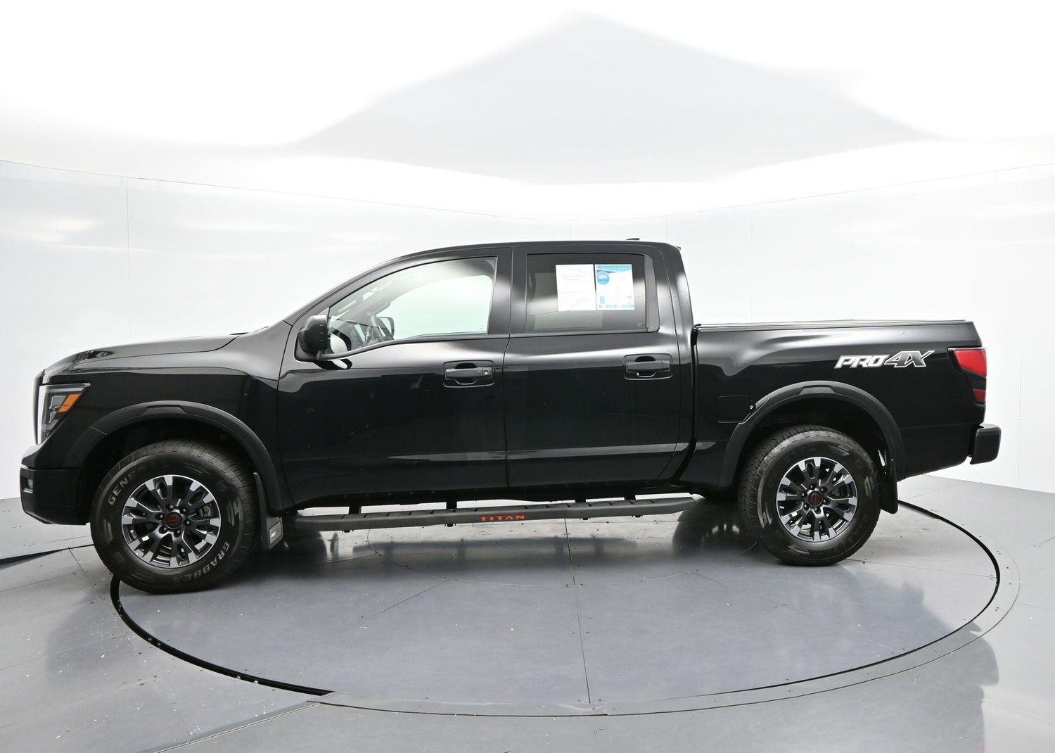 Used 2024 Super Black Nissan PRO-4X image 4