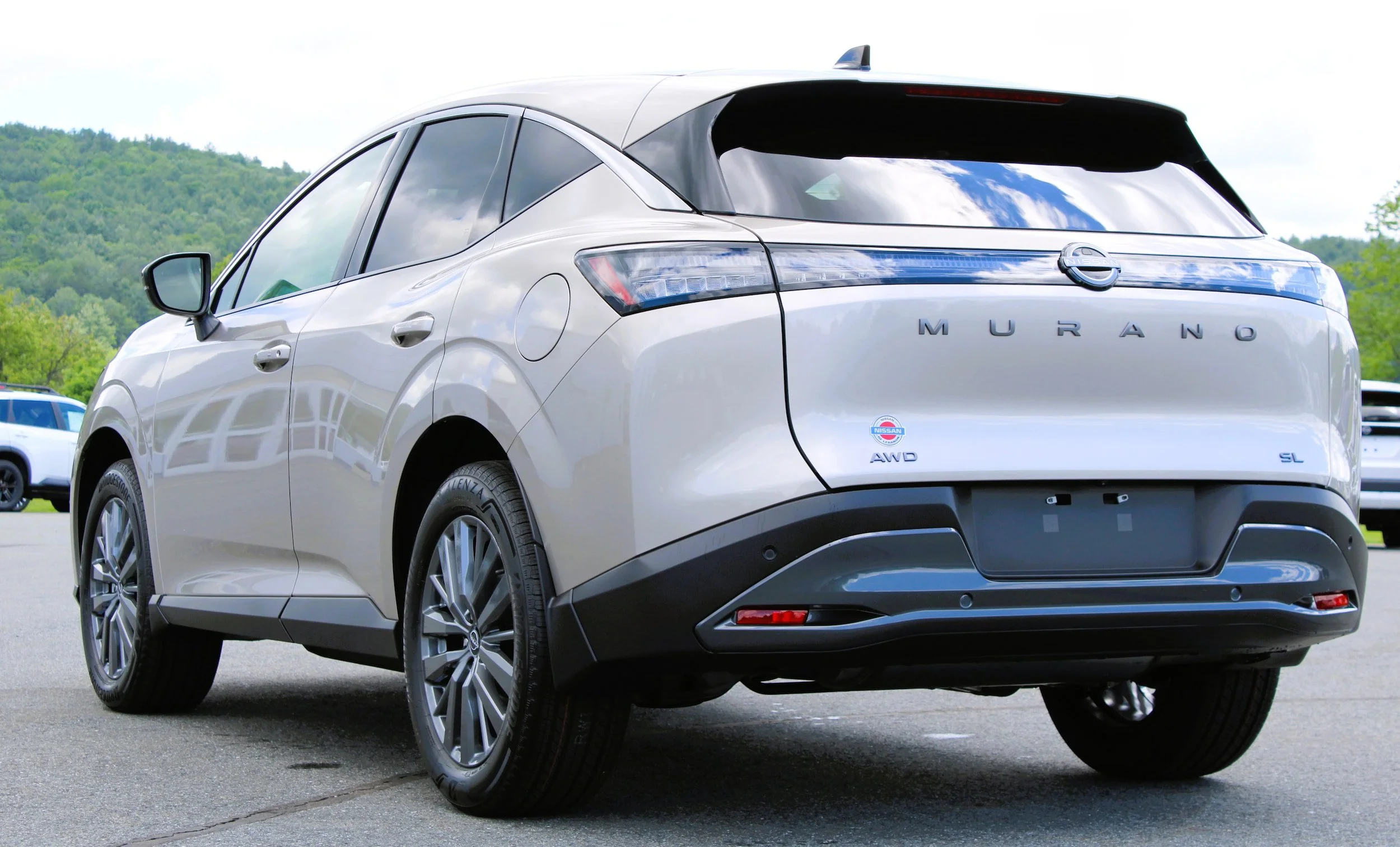 New 2026 Champagne Silver Metallic Nissan SL image 10
