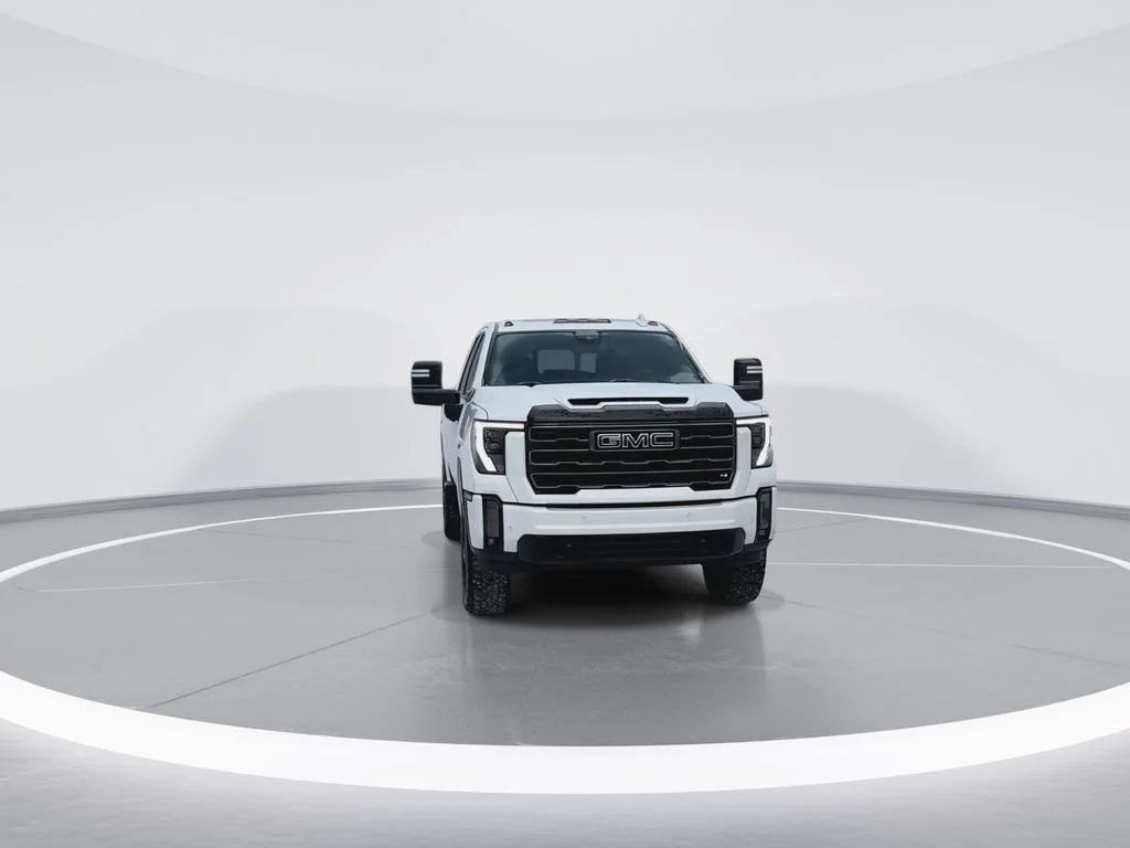 Used 2024 White GMC AT4 image 3
