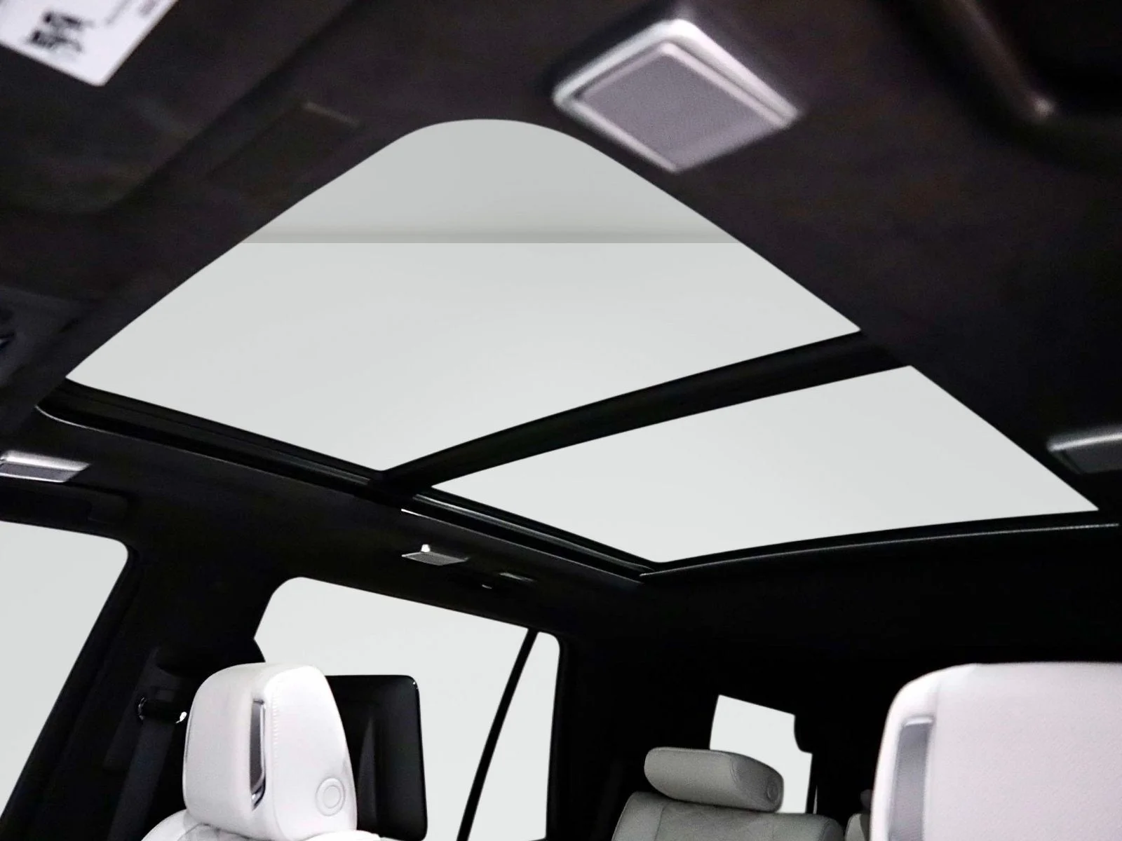Used 2025 Deep Sea Metallic Cadillac 4WD Sport Platinum image 28