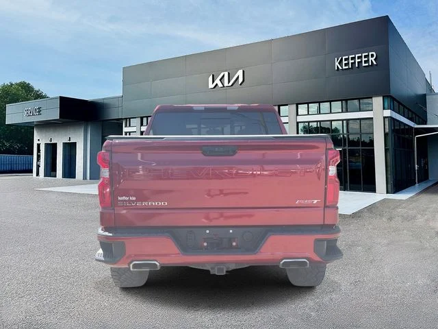 Used 2023 Red Chevrolet RST image 7