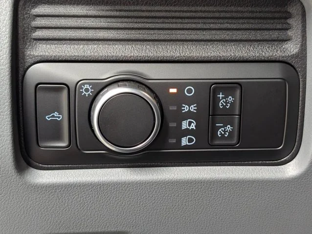 New 2026 Oxford White Ford F-450® XL image 48