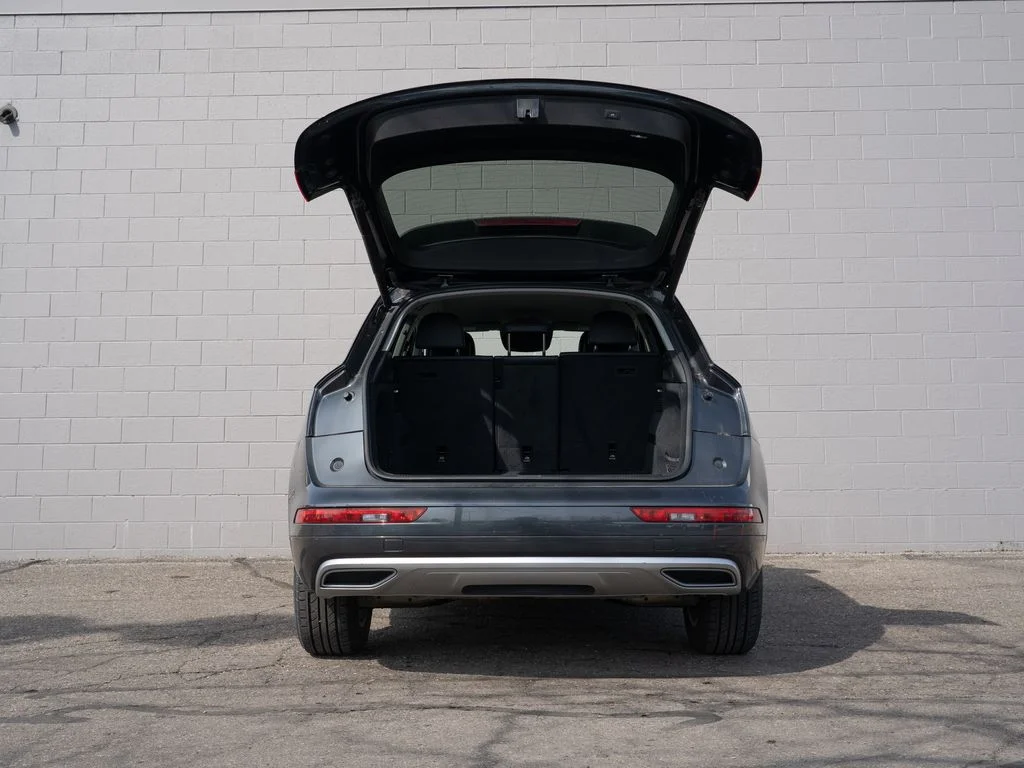 Used 2018  Audi 2.0T image 14