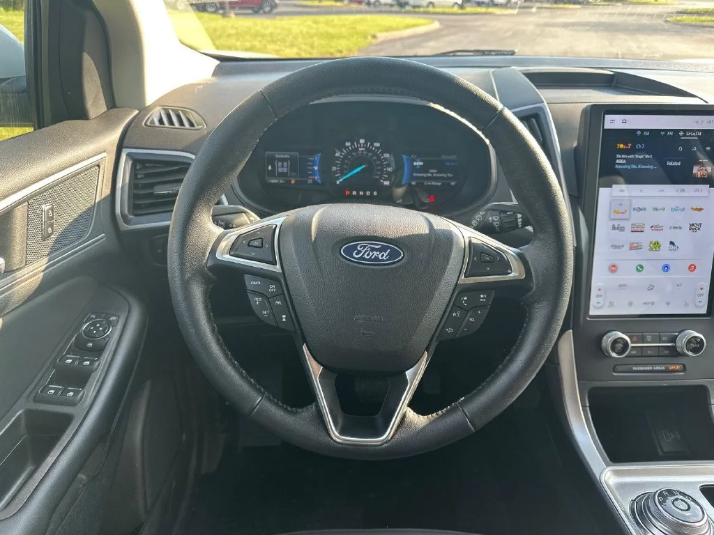 Used 2023 White Ford SEL image 15