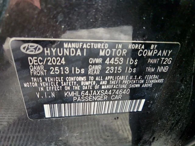 Used 2025 Gray Hyundai SEL image 24
