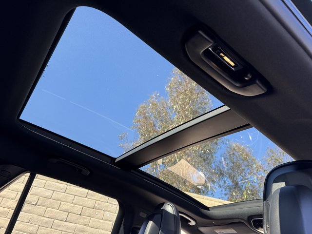 New 2026 Black Mercedes-Benz GLC 300 image 3