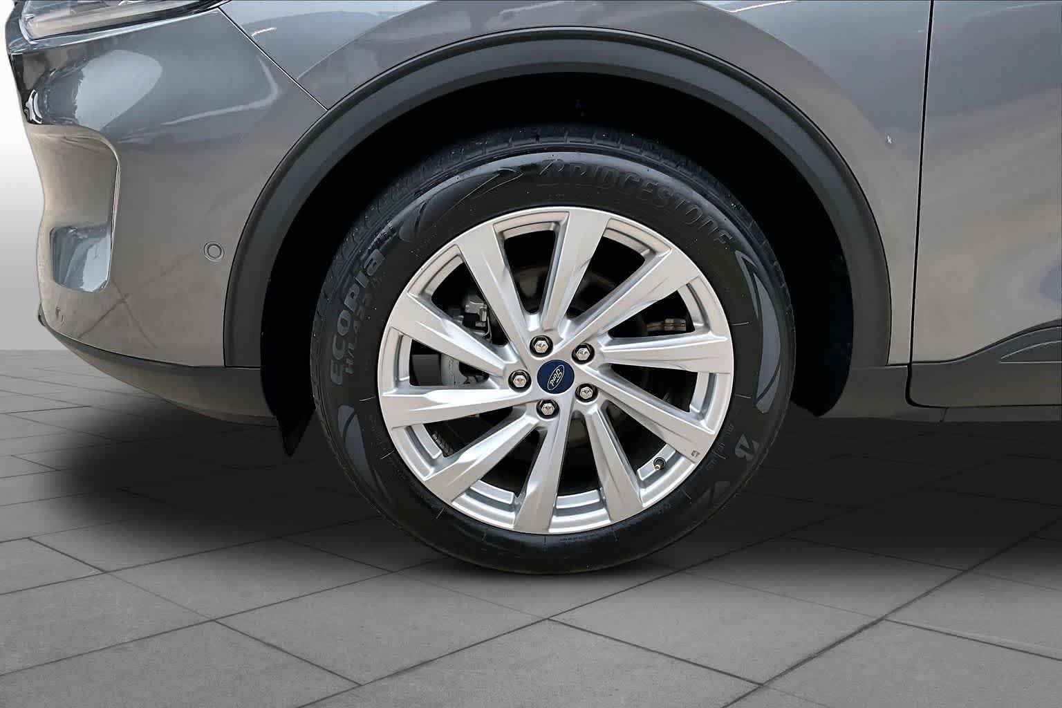 Used 2022 Carbonized Gray Metallic Ford Titanium image 11