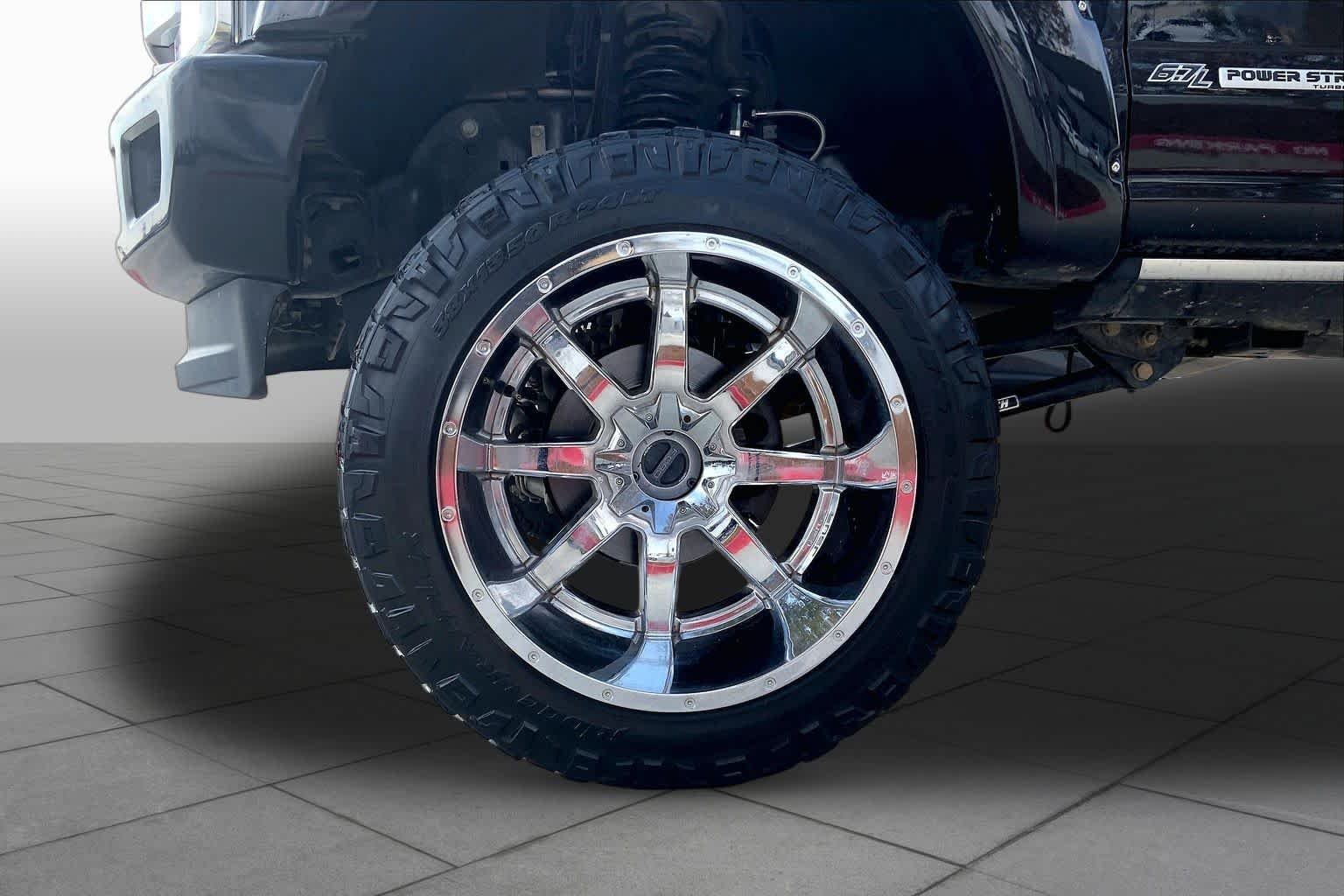 Used 2019 Agate Black Metallic Ford Platinum image 11