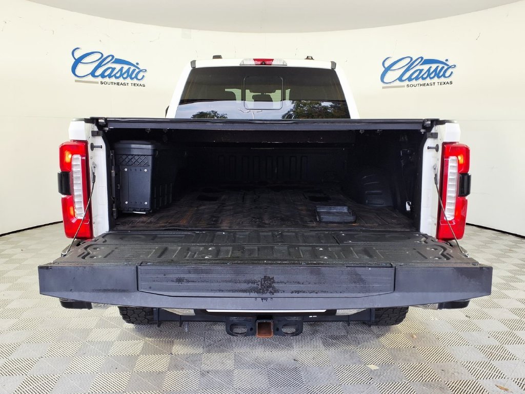 Used 2023 White Ford Lariat image 8