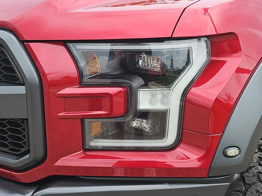 Used 2018 Red Ford Raptor image 29