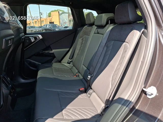 New 2026 Dark Graphite Metallic BMW 30 xDrive image 9