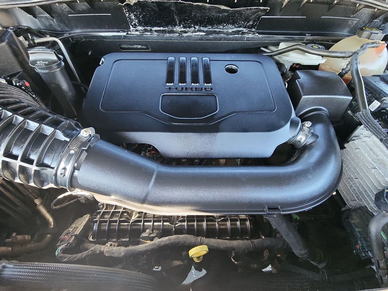 Used 2022 Gray Chevrolet LT image 24