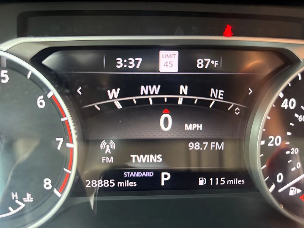 Used 2023 Gray Nissan SL image 27